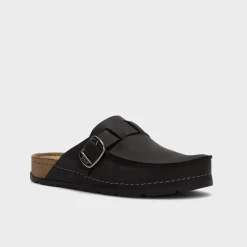 Mules bora moccasin man