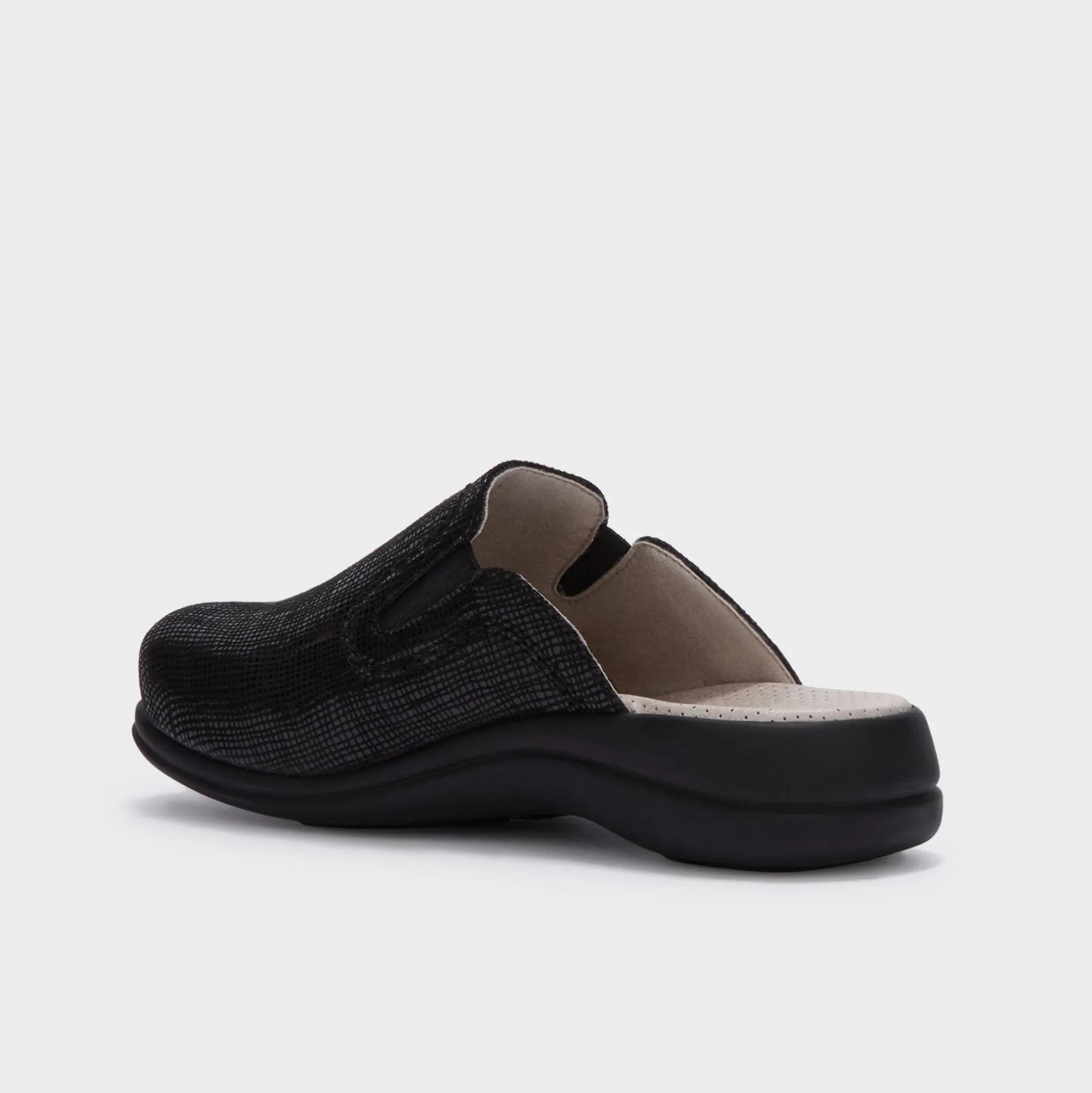 Slippers new toffee